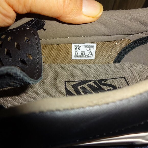 Vans Black Laser Cut Cutouts UltraCush Slip-On Shoes Mens 6.5 Womens 8 - Picture 8 of 8